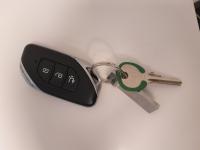 CS1888/2025 CHIAVE AUTO FORTHING E CHIAVETTA USB ARGENTO